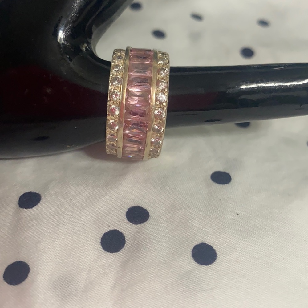 Vintage Pink crystals and sterling silver triple stripe ring. Size 8